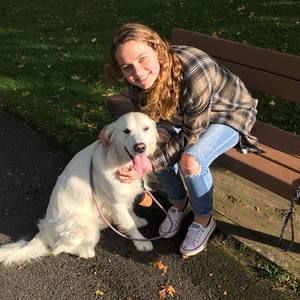 Meet your Posher, Claire